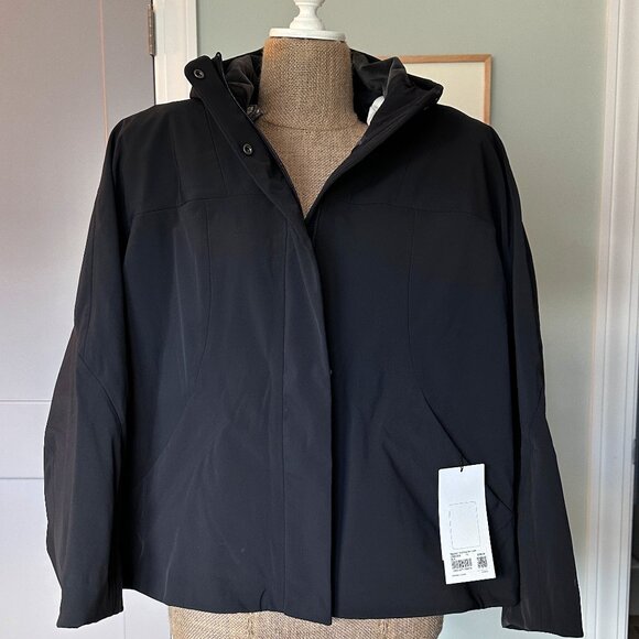 NWT Lululemon | RepelShell Cinch-Back Rain Jacket, Black, Woman's Size 12 - Picture 1 of 12